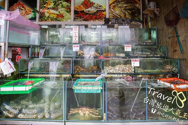 後壁湖海產,後壁湖新鮮生魚片,都在水箱裡可以看到